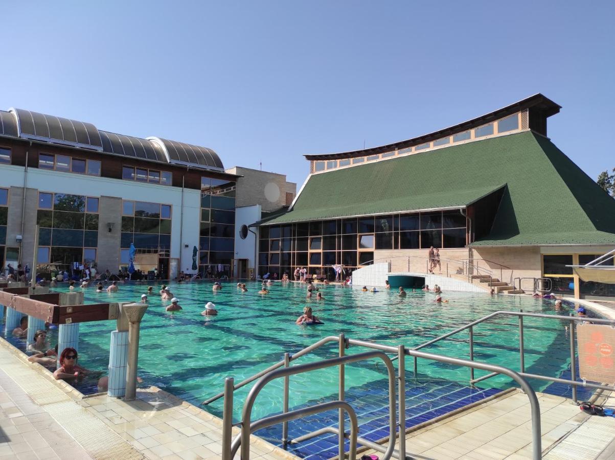 דירות Harkány Era Apartman מראה חיצוני תמונה